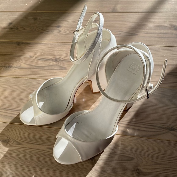 Zara White Patent Peep Toe Heeled Sandals - Picture 3 of 5